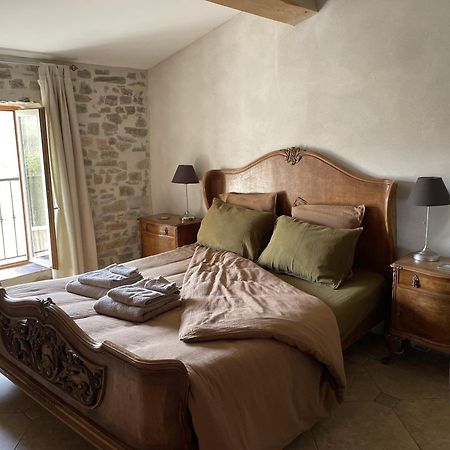 Le Domaine De La Tuilerie - Gite De Charme En Bord De Riviere Avec Piscine Servies-en-Val Eksteriør billede